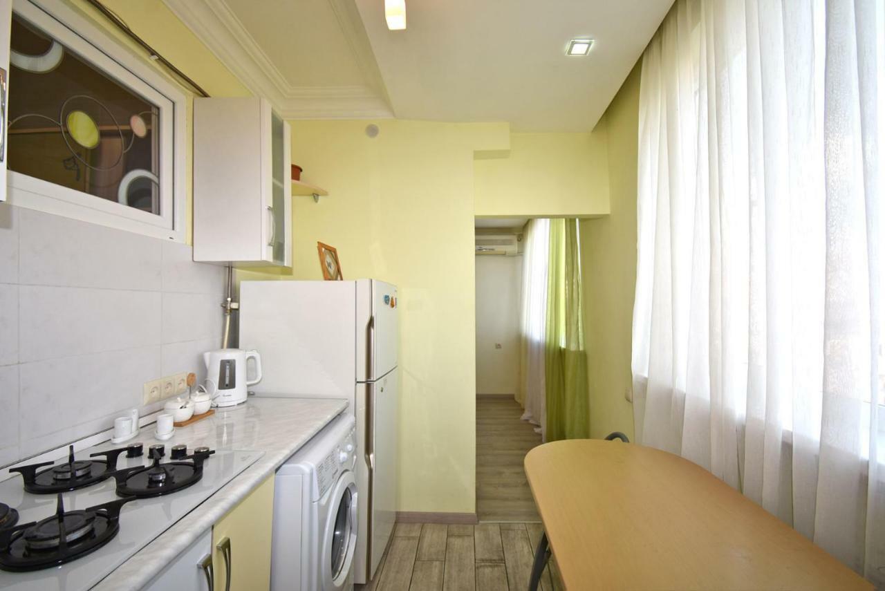 Perfect Apartment In Center Of Yerevan City Екстериор снимка